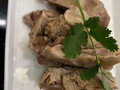 手抓羊肉-飞天大厦清真餐厅