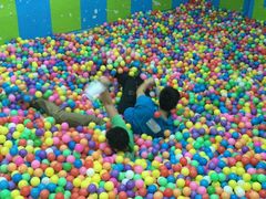 -好玩工厂密室·鹅鸭杀·桌游拼豆电玩