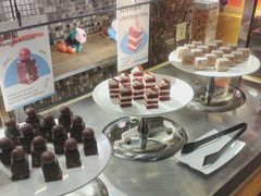 -岷山饭店-芝芝自助餐厅