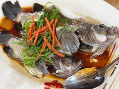 -霞涌市场海鲜摆卖区