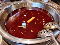 全红味锅底-肖肖酸萝卜鱼火锅(总店)