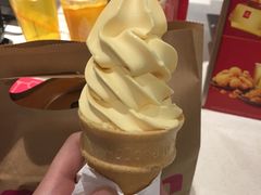 布丁味甜筒-麦当劳(金稻田路餐)