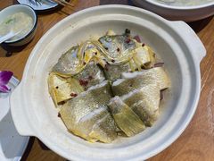 砂锅焗黄花鱼-1937青岛老味道·海肠捞饭·青岛菜(大鲍岛栈桥店)