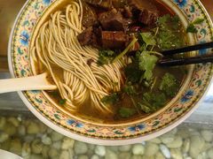 -金杨拉面王小吃面馆·牛三宝面·红烧牛肉粉