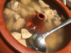 -云海肴·汽锅鸡·云南菜(天山百盛优客店)