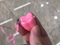 -茂菊口腔连锁(浦东南路店)