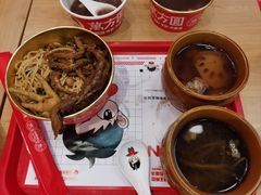 -万方圆拌粉瓦罐汤(恒茂华城店)