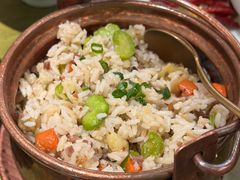 铜锅牛肝菌焖饭-一坐一忘云南菜(卓悦中心)