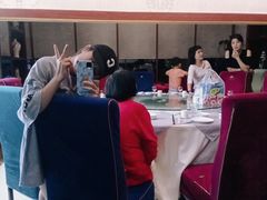 -一家人(凯旋路店)