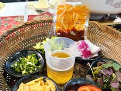 -刘姐啤酒鱼民族演艺餐厅(西街总店)