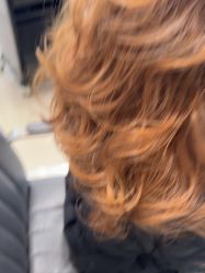 -摩登时代美发沙龙