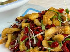 -巧克力渔家.小船海鲜胶东菜(万平口店)