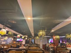 -麦凯伦烧烤·精酿超级工厂店(金桥总店)