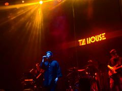 -TZ House音乐现场(来福士中心店)