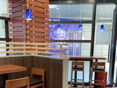 -The Habit Burger Grill 哈比特汉堡(世博店)