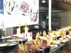 自助取餐区-新东新.融合菜