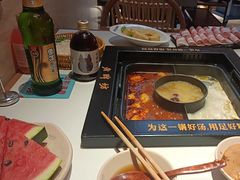 -老牌坊云南鱼豆花火锅(哈西万达店)