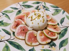 无花果布拉塔芝士-伊斯坦布尔土耳其清真咖啡餐厅