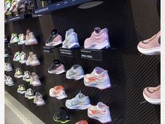 -NIKE品牌体验店(金源新燕莎店)