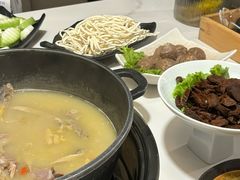 -汤宴·参须肚包鸡(南京路店)