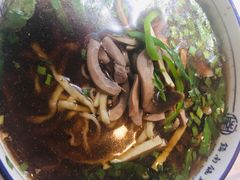 -镇南锅盖面馆(解放路店)