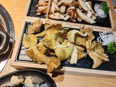 -一朵菌·野生菌探索家火锅(南亚店)
