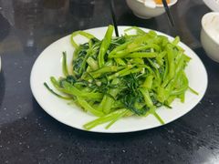 -皇冠小馆