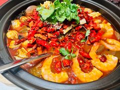 海鲜毛血旺-品海楼·大连海胆锅贴馆(东港店)