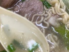 -牛师傅广式药膳牛骨汤美食(江南西店)