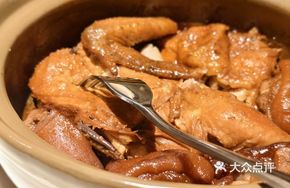 Pork Trotter and Chicken Stew