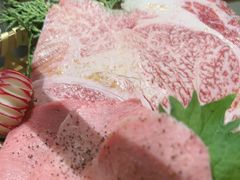 -山川小町·极番烧肉(新地假日广场店)