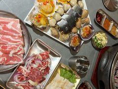 -围炉肉舍•炭烤活鳗•丹东海鲜烤肉(步行街店)