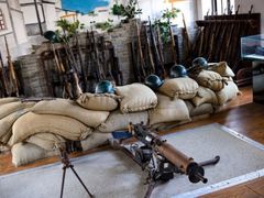 -清风小镇闯关东影视基地