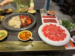 -宽板凳老灶火锅(台湾街店)
