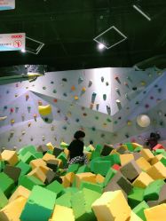 -反弹蹦床公园·亲子乐园·团建·派对(青岛融创茂店)