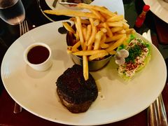 -db Bistro & Oyster Bar by Daniel Boulud(滨海湾金沙店)