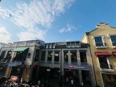 -王府井奥莱临潼小镇(临潼店)