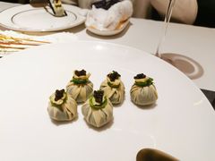 鱼子酱石榴包-甄御•海鲜新青岛菜(麦岛店)