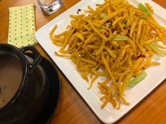 -莲餐厅·湖北菜·潜江小龙虾店(愚园路店)