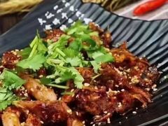 -何师烧烤Pro ·江湖川菜·小龙虾·精酿(太古里旗舰店)