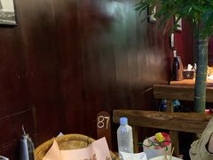 -万记麻辣烫国展总店