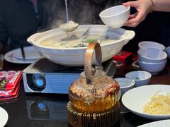 -许爷家·生态湖鲜(徐汇日月光店)