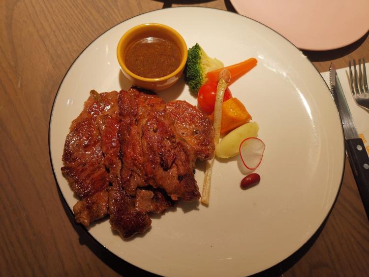 德斯堡德国餐吧(群光广场店)-"今天春熙路闲逛,突然想吃西餐,查了一下