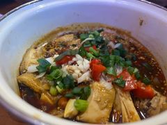 -爆炸头阿姨小四川正宗川味小吃(无任何分店)