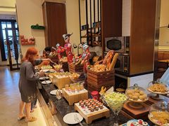 -水桶王国主题餐厅·聚会·生日派对·亲子活动·家庭套餐(亚龙湾希尔顿店)