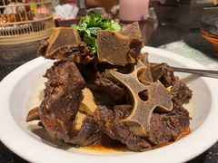 酱骨-老板很二(吉大店)