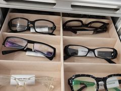-目艮眼镜SHOWROOM(品牌集合店)