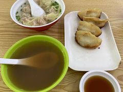 -珊珊小笼馆(仙霞路店)