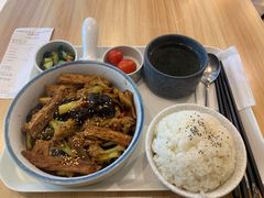 山城麻辣素香锅-轻蔬不用等·素食(江苏路店)