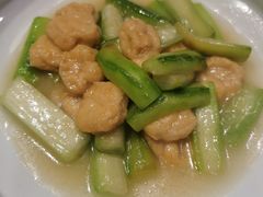 丝瓜烩面筋-京味斋·北京烤鸭(北京南站洋桥店)